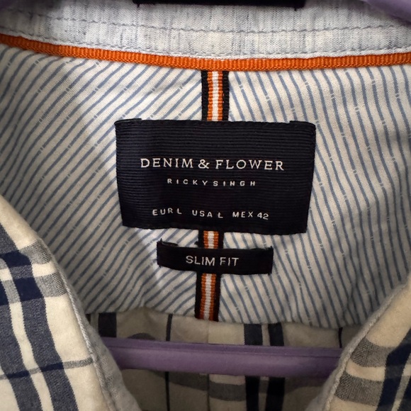 Men's long sleeve button down shirt. Size large Slim fit - Picture 2 of 2